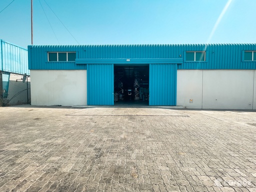 Entrance/Outside