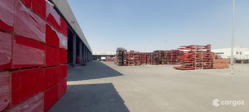 OPEN YARD